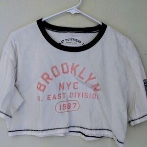 Aeropostale White Crop Top with Pink Brooklyn Print